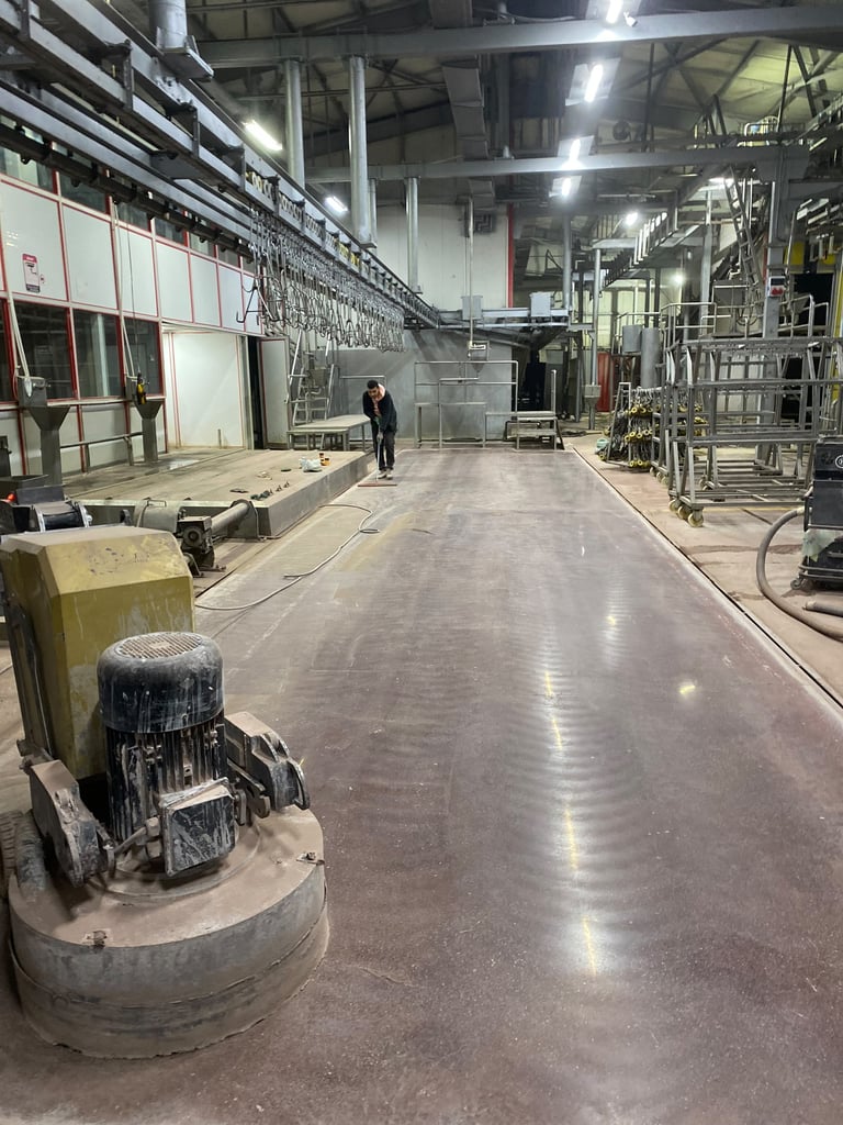Cez İnşaat beton silim ve parlatma reçine son pad ile betona parlaklık verme işlemi