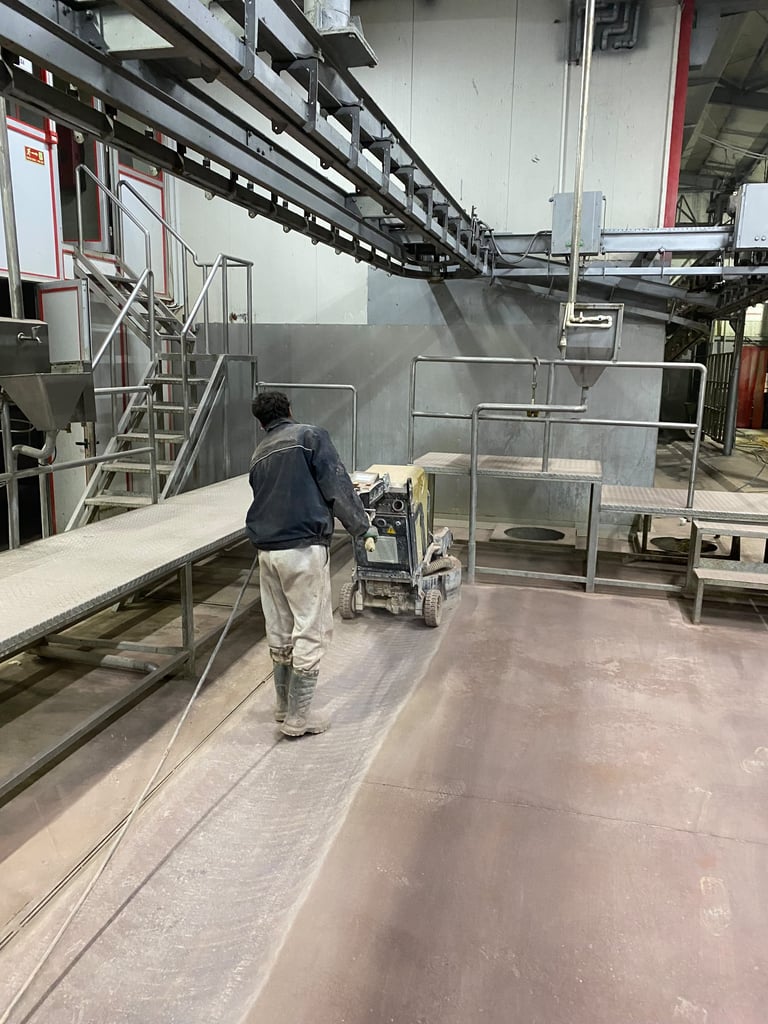 Cez İnşaat beton silim ve parlatma silikat kimyasal sonrası reçine ped vurma işlemi